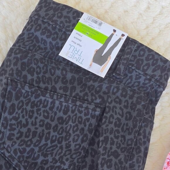Lot of 2 High Rise Stretch Women's Jeggings NEW - Picture 3 of 10